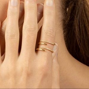 Uncommon James Gold Ring Size 8